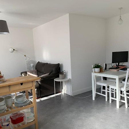 Bright, Chilled Ensuite Db Room In A Shared Flat! London Exterior foto