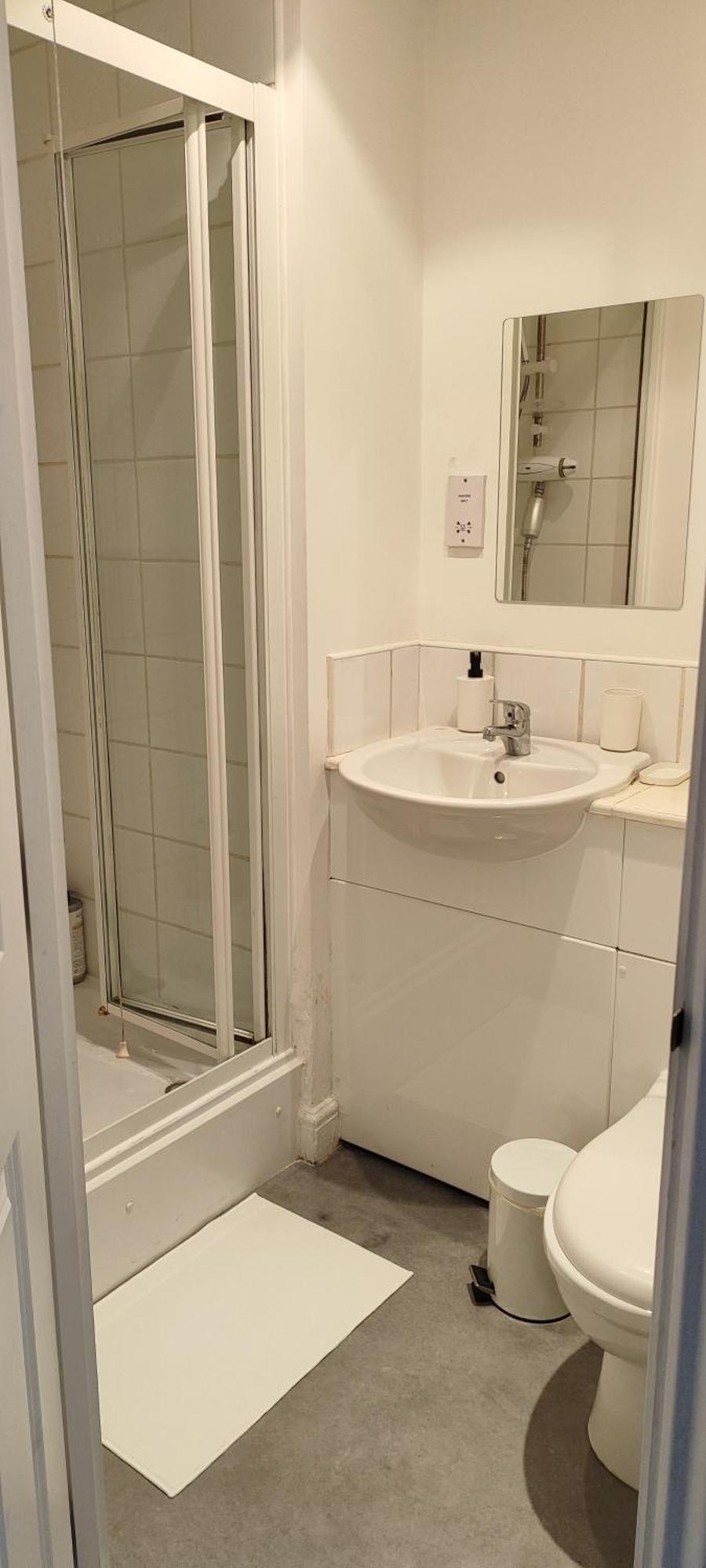 Bright, Chilled Ensuite Db Room In A Shared Flat! London Zimmer foto